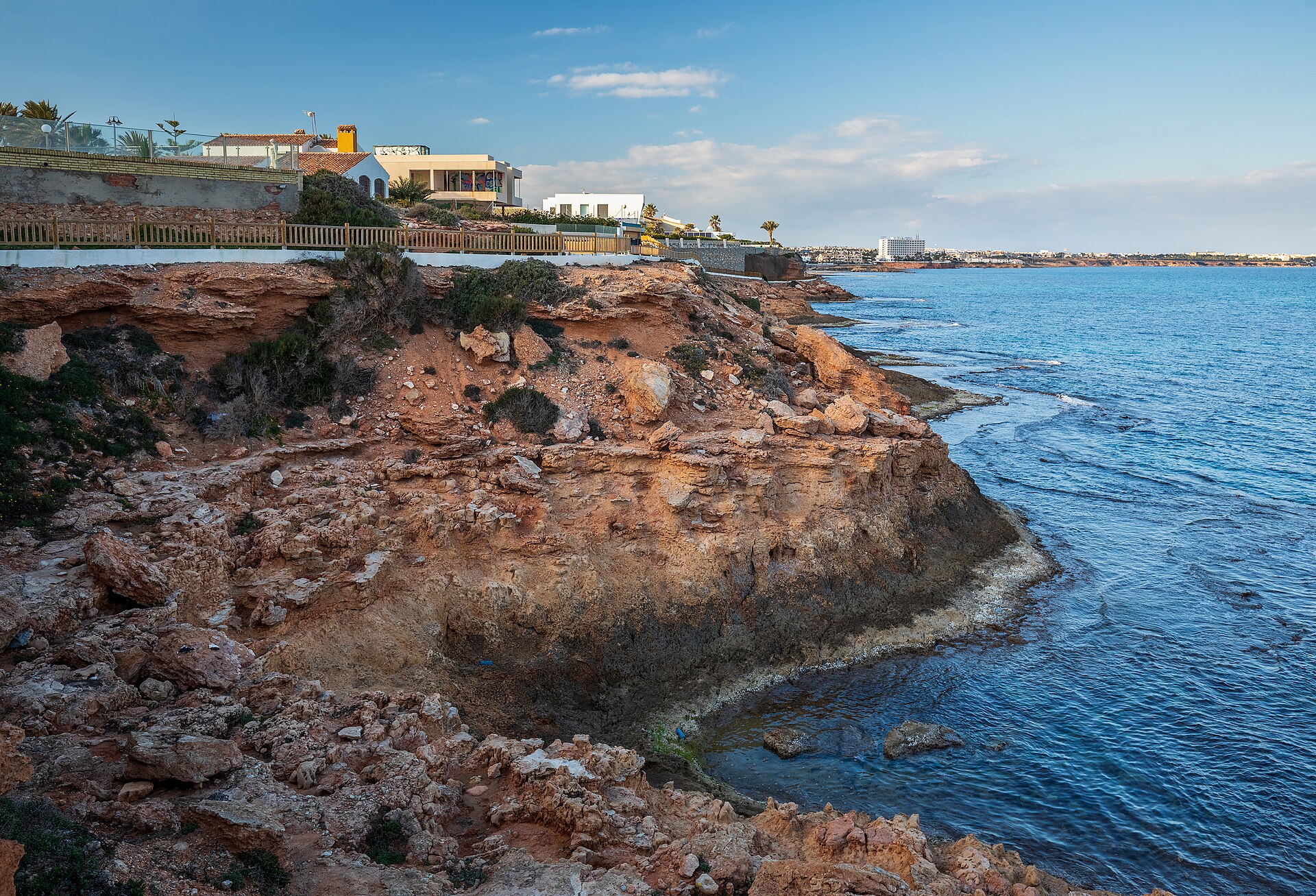 Acantilado y costa de Cabo Roig, Orihuela Costa
