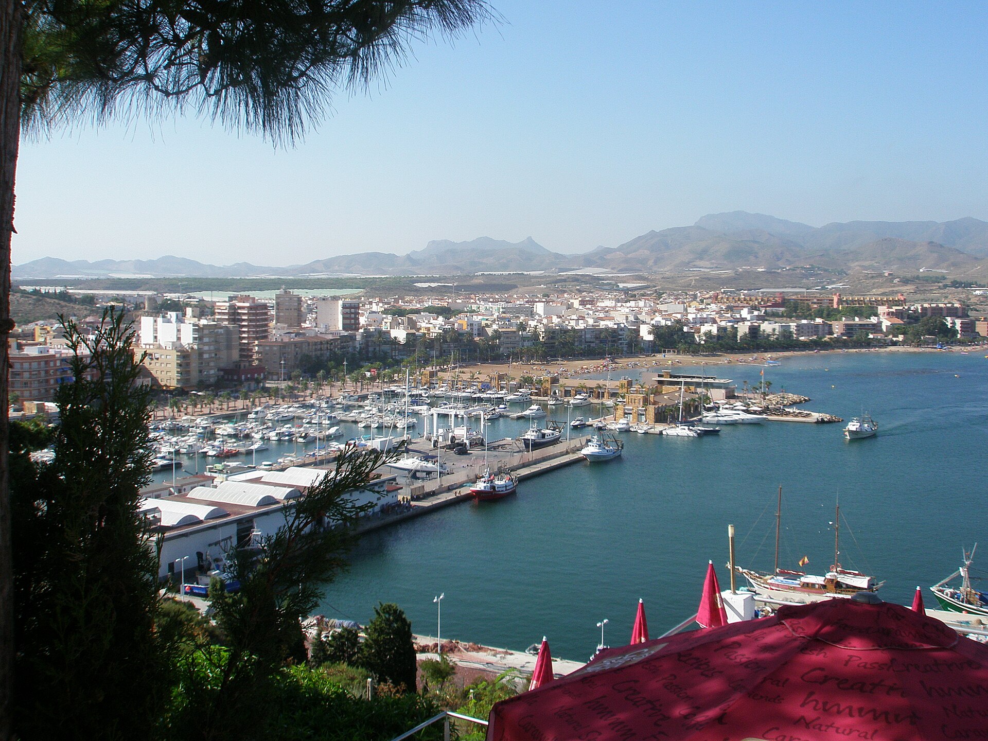 Puerto de Mazarrón, vista del puerto y la bahía