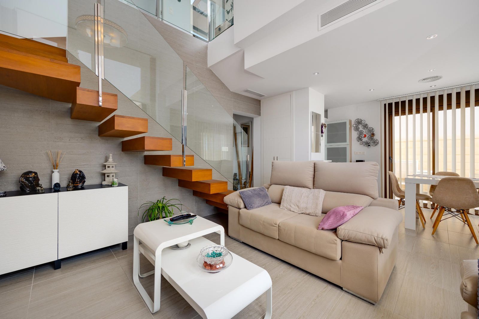 Villa · Resale - Ciudad Quesada · Alicante · Spain Villa · Resale - Ciudad Quesada · Alicante · Spain