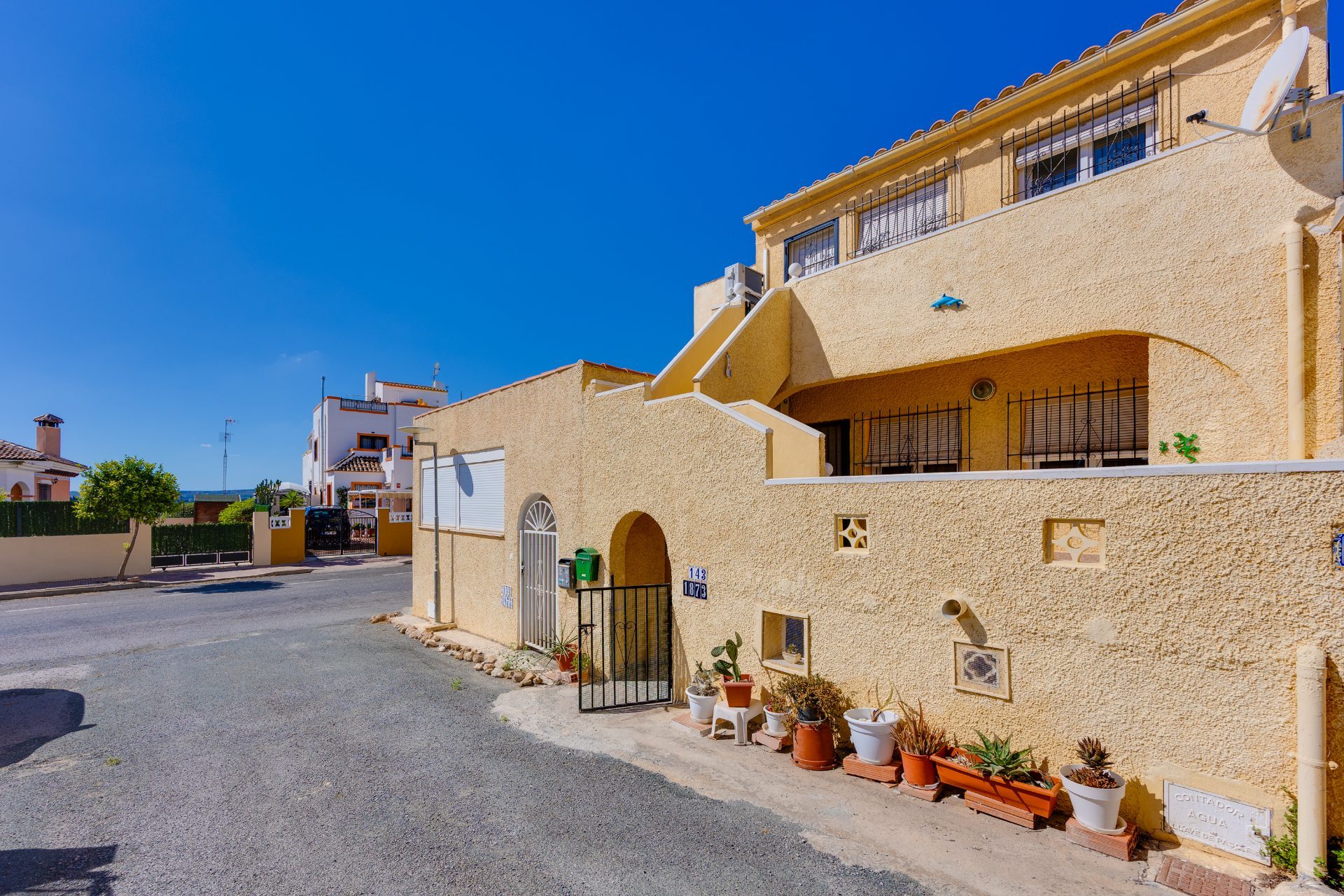 Adosado en Urb. La Marina, San Fulgencio — 2 dorm., orientación Sur 2