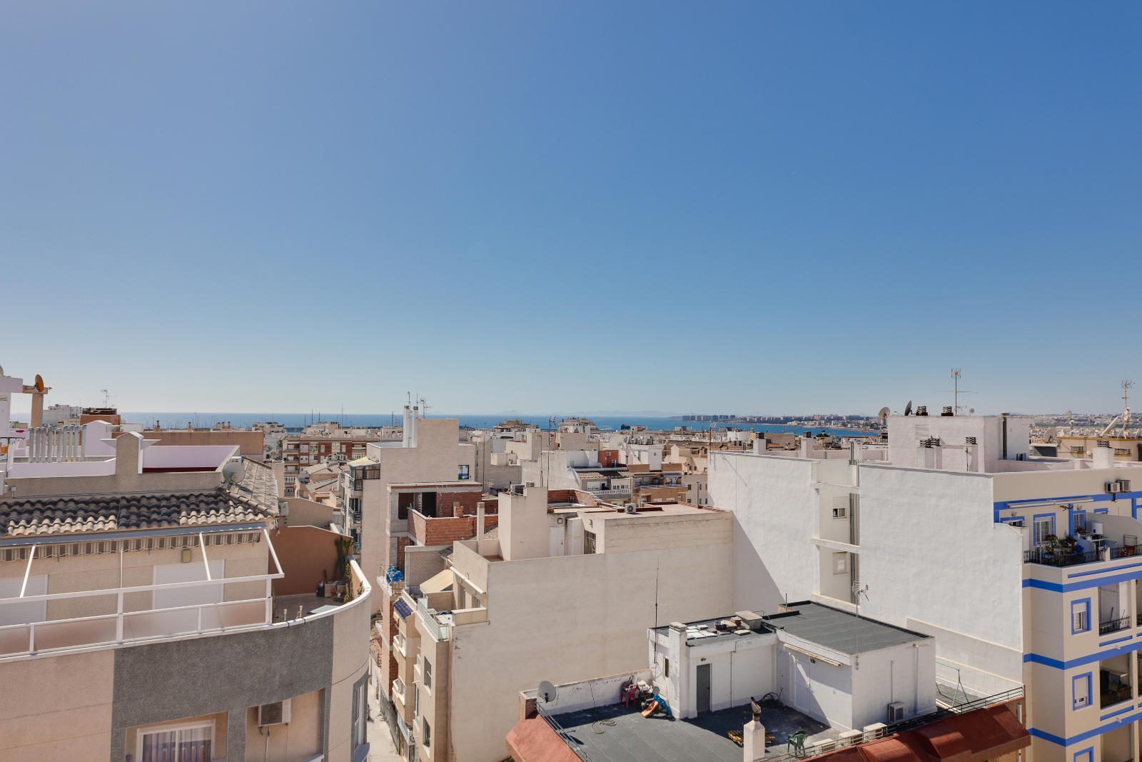 Apartment · Resale - Torrevieja · Centro · Alicante · Spain Apartment · Resale - Torrevieja · Centro · Alicante · Spain
